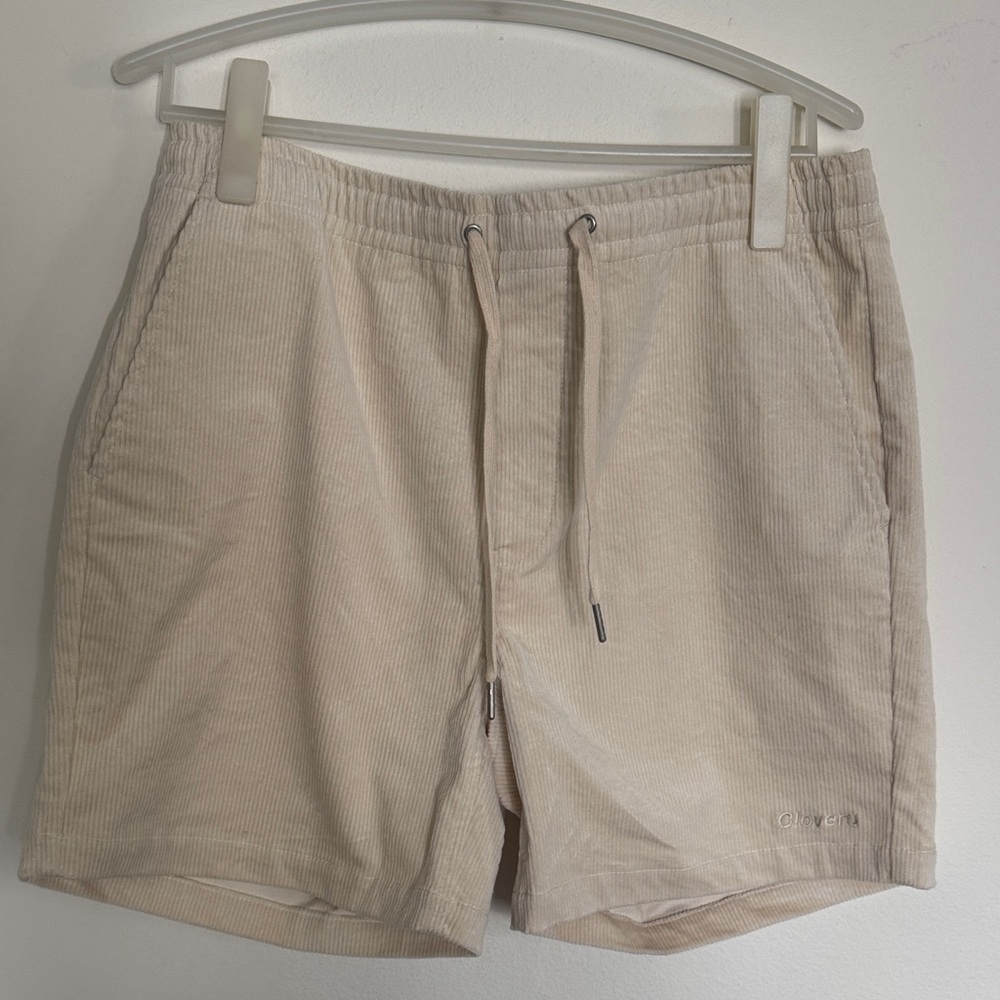 Cloveru Cream Relaxed Shorts